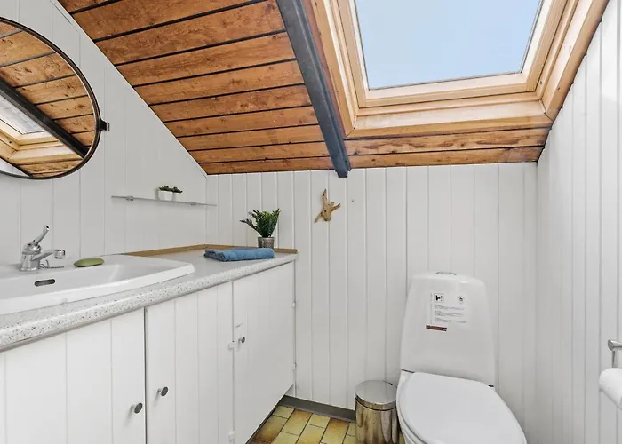 3 Bedroom Awesome In Juelsminde Hébergement de vacances