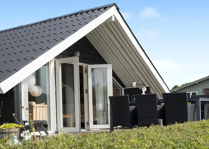 3 Bedroom Awesome In Juelsminde Hébergement de vacances *